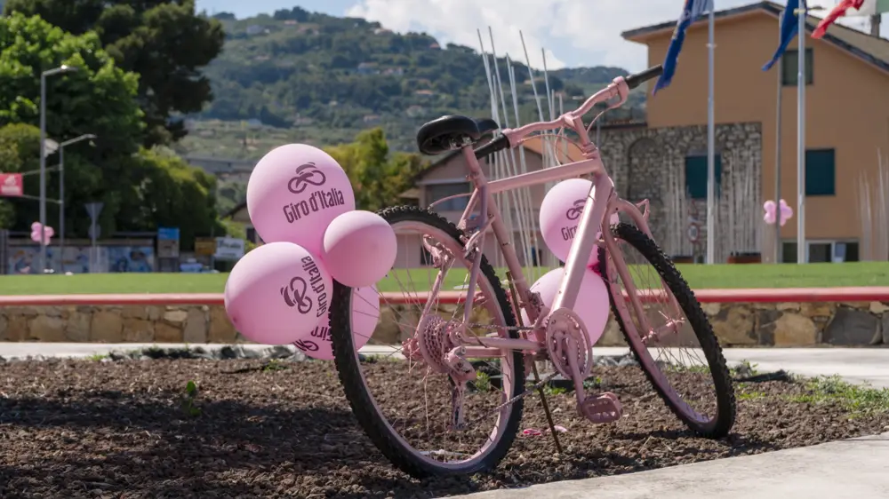 Dettaglio palloncini del Giro d'Italia